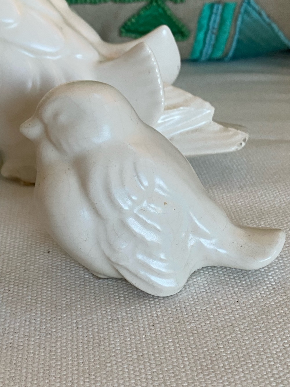 Vtg White Glazed Ceramic Birds Ducks Water Fowl Figurines Family Set of 4 Japan - Picture 2 of 14